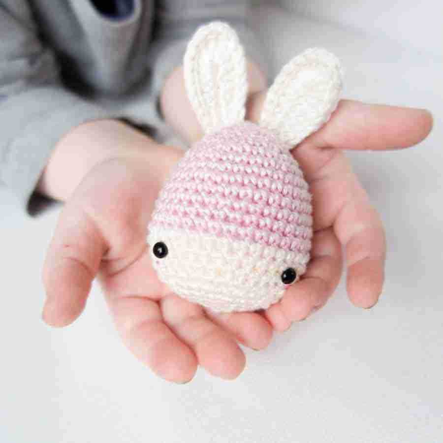 Easter Bunny Eggs Crochet Pattern -lalylala.com