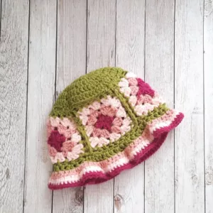 Granny-Squares-Stripes-Bucket-Hat-Start-Crochet-