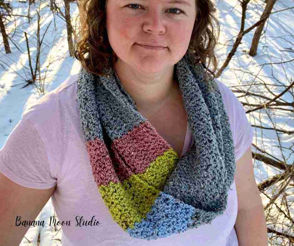 primula-scarf-crochet pattern -banana-moon-studio