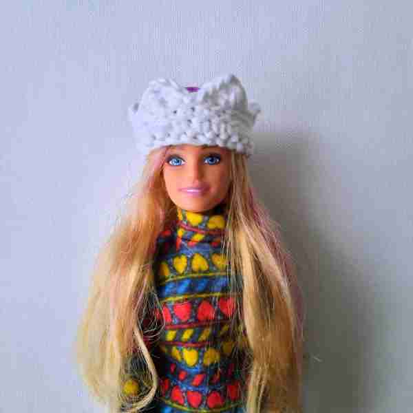 Crown crochet pattern for Barbie Doll