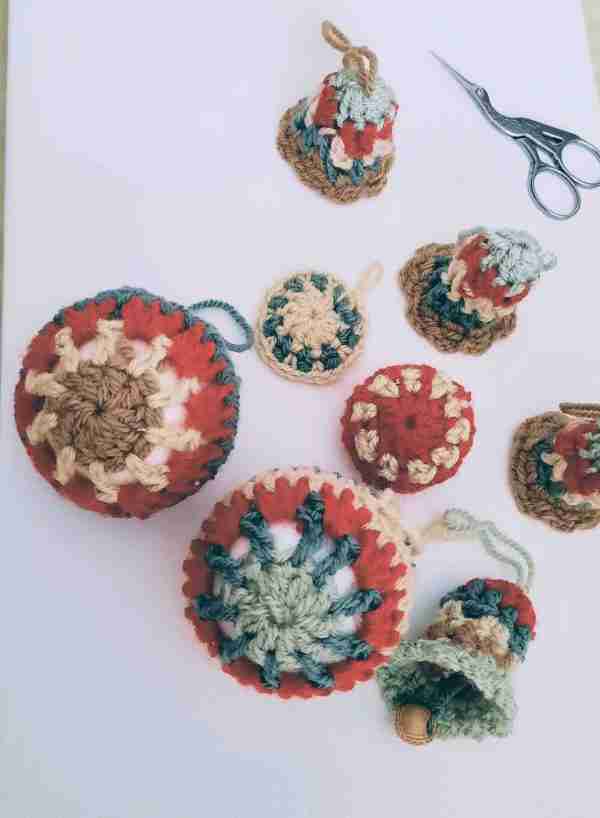 Christmas Baubles & bells Crochet Pattern