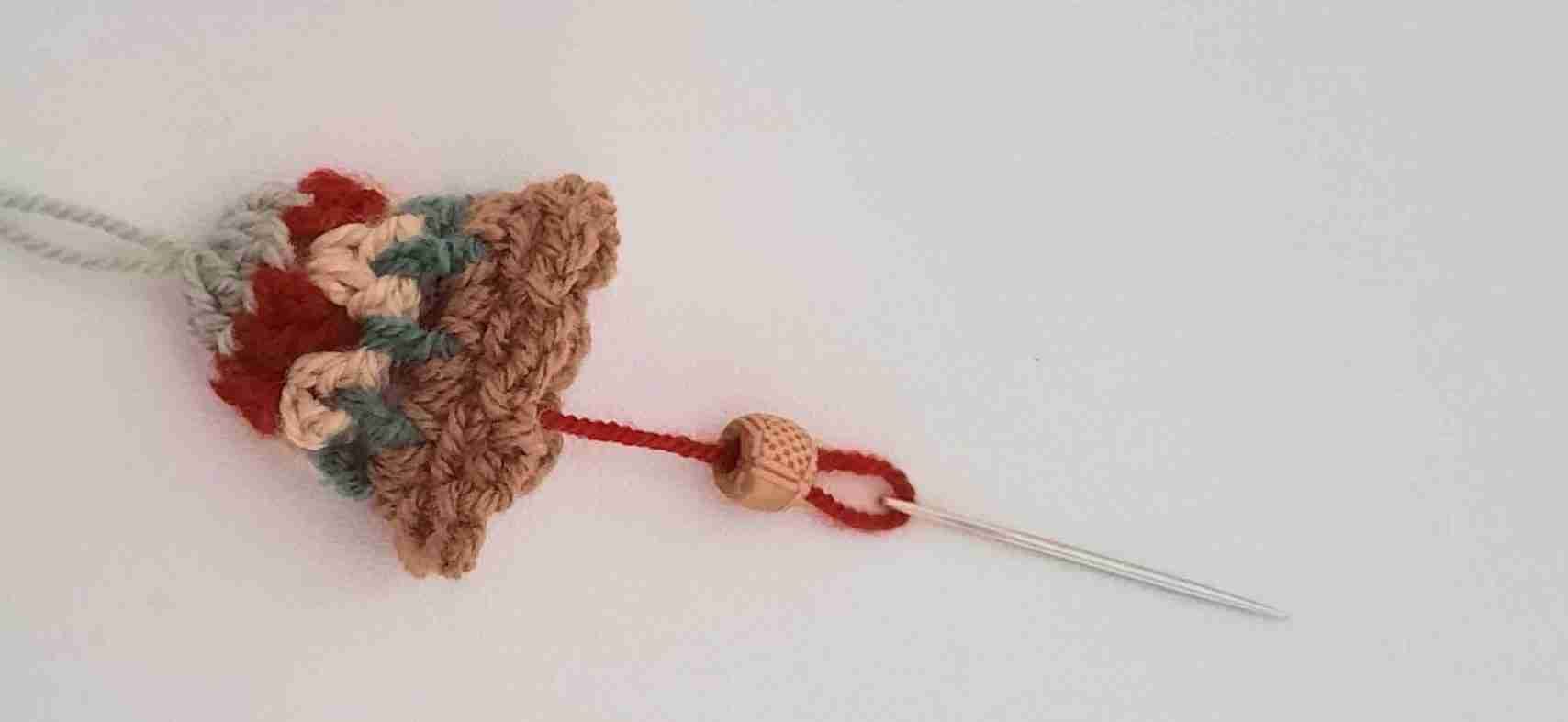 Free crochet pattern for Christmas Bells