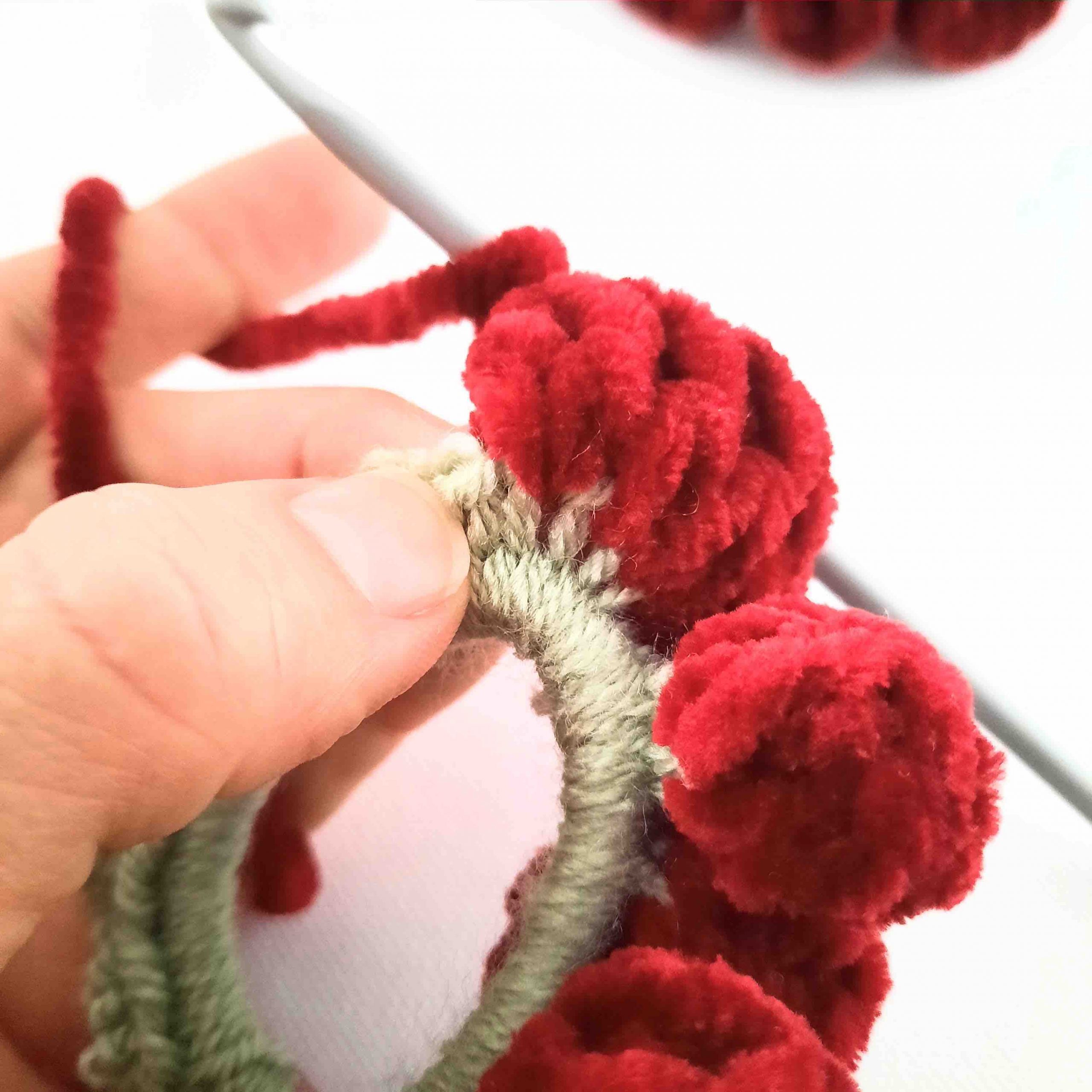 Velvet crochet scrunchie pattern tutorial