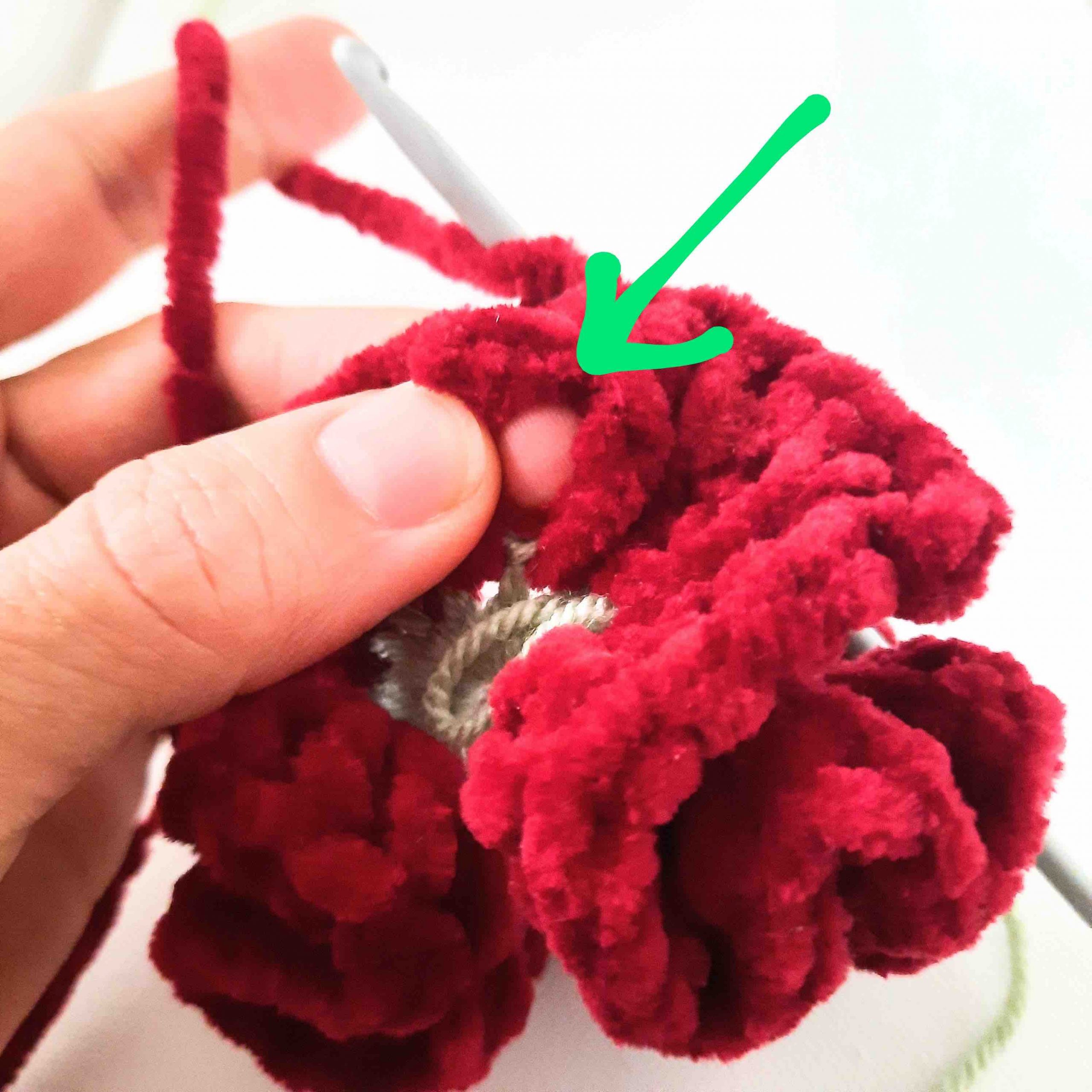 step by step crochet velvet scrunchie tutorial