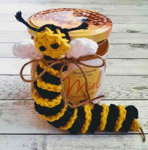 Bee crochet pattern