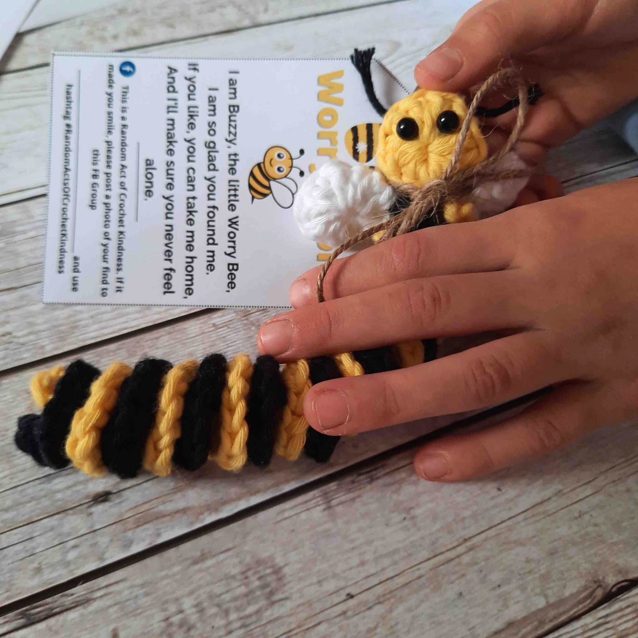 Bee Worry Worm Crochet Pattern [+ Printable Editable Poem Tags]
