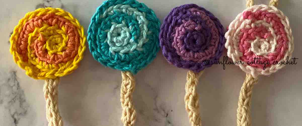 Lollipop-Keychain-crochet-pattern-Sunflower-Cottage-Crochet
