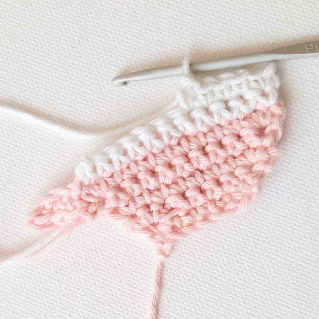 crochet-baby-carruage-applique