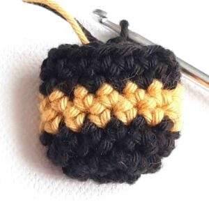 how to change colors in round crochet