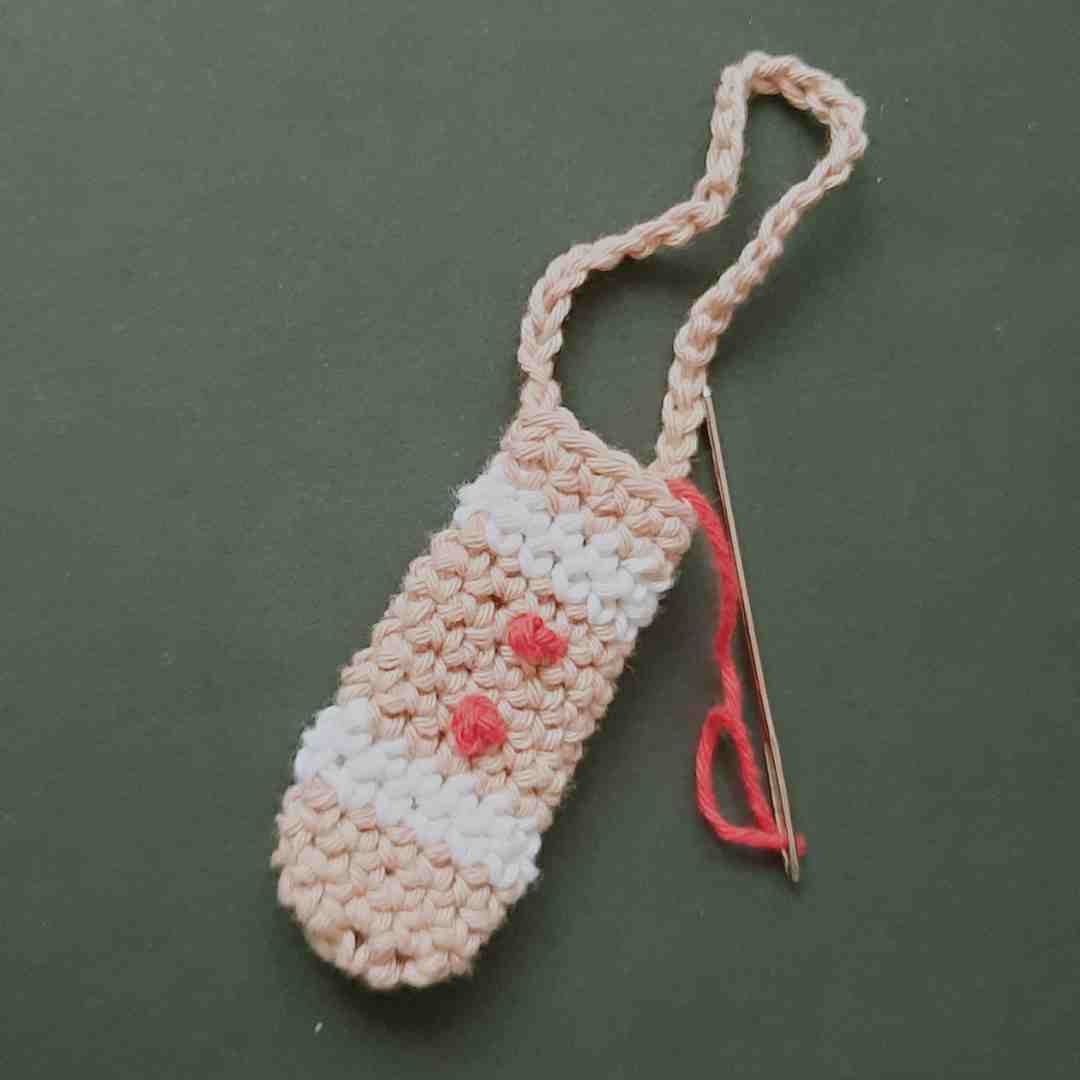 Free crochet christmas keychain patterns for beginners