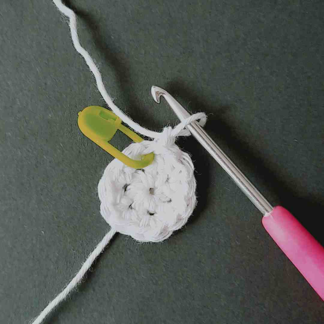 simple crochet keychain patterns free