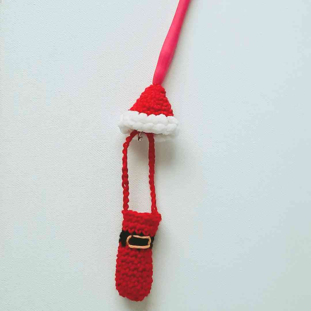 Santa lip balm holder video tutorial crochet pattern