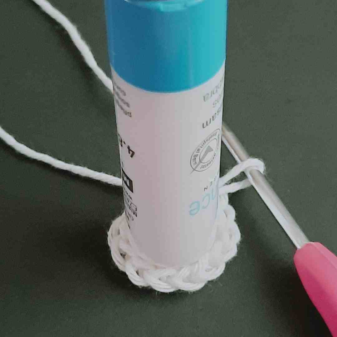 crochet lip balm holder pattern