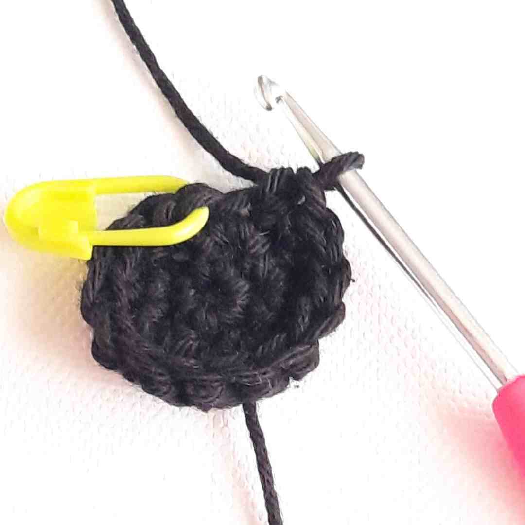 how to change colors in a circle crochet