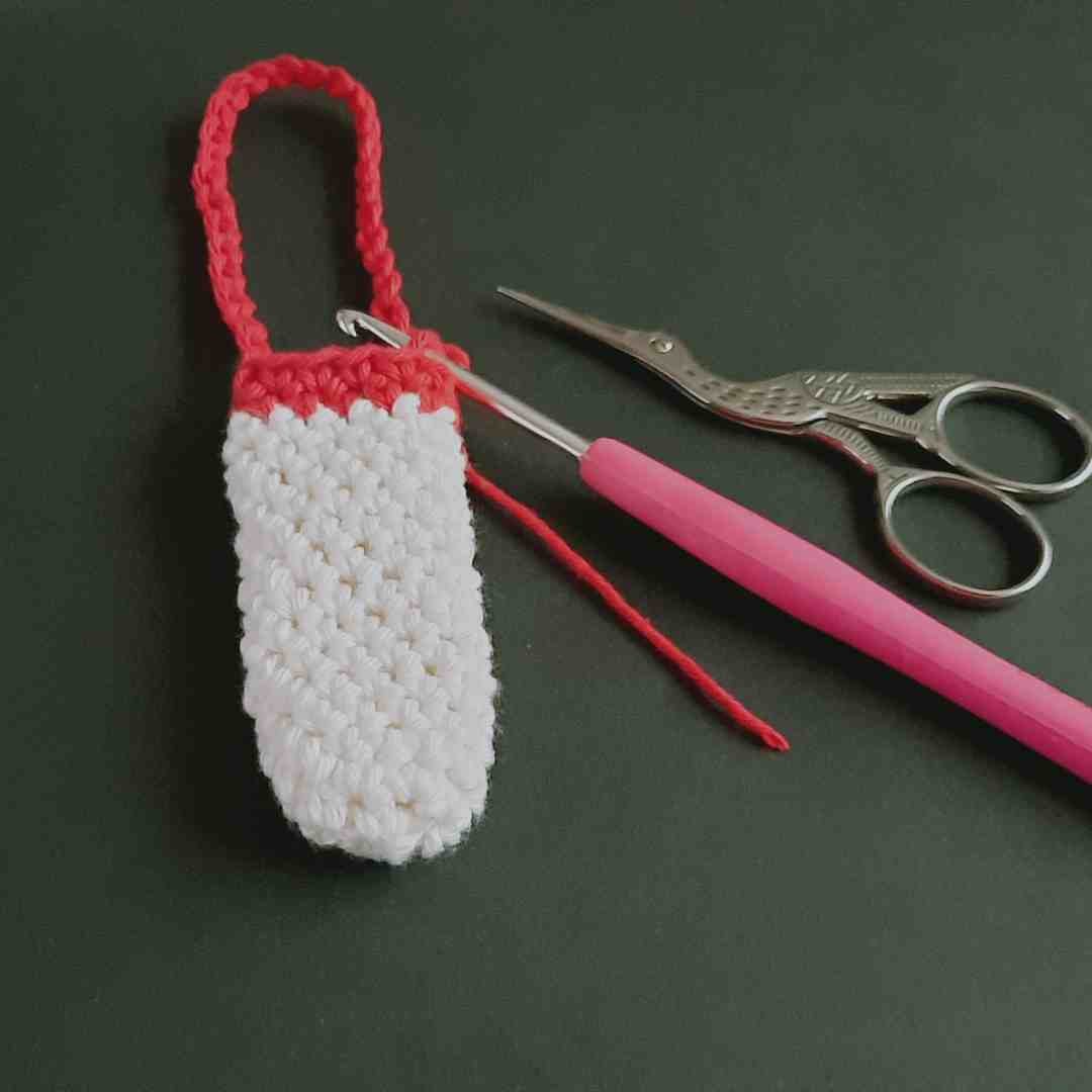 free crochet lip balm holder pattern