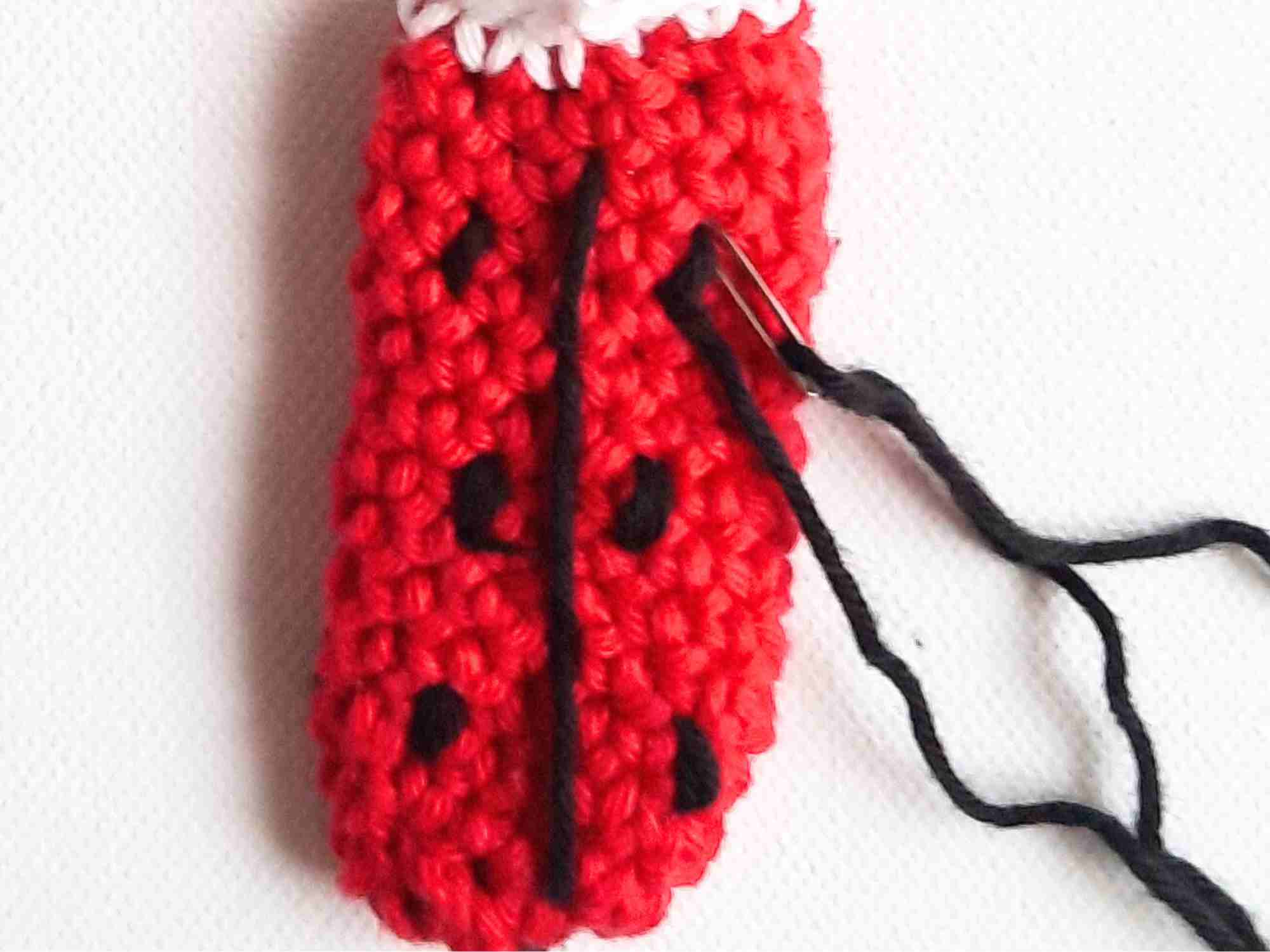 ladybug crochet keychain pattern
