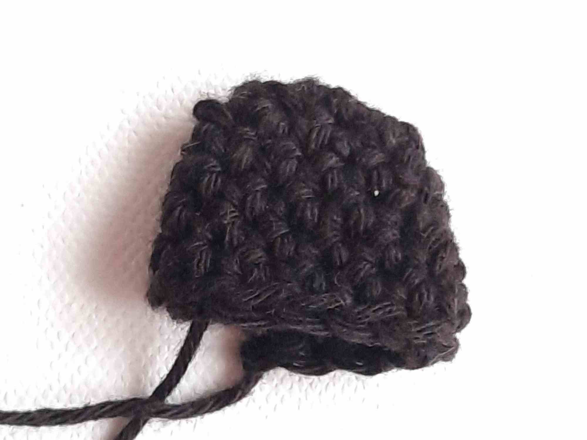mini ladybug crochet pattern