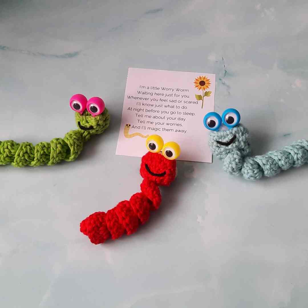Finger Puppet Googly Eyes Worry Worm Crochet Pattern + Printable Poem Tags (Editable with Canva) - Image 11