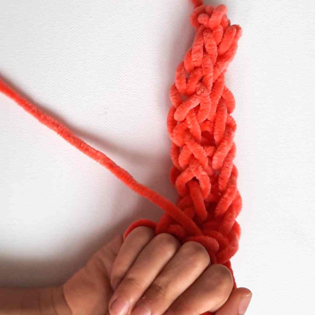 kindergarten yarn crafts