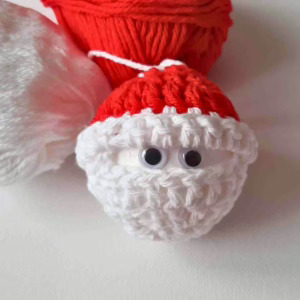 crochet santa bauble