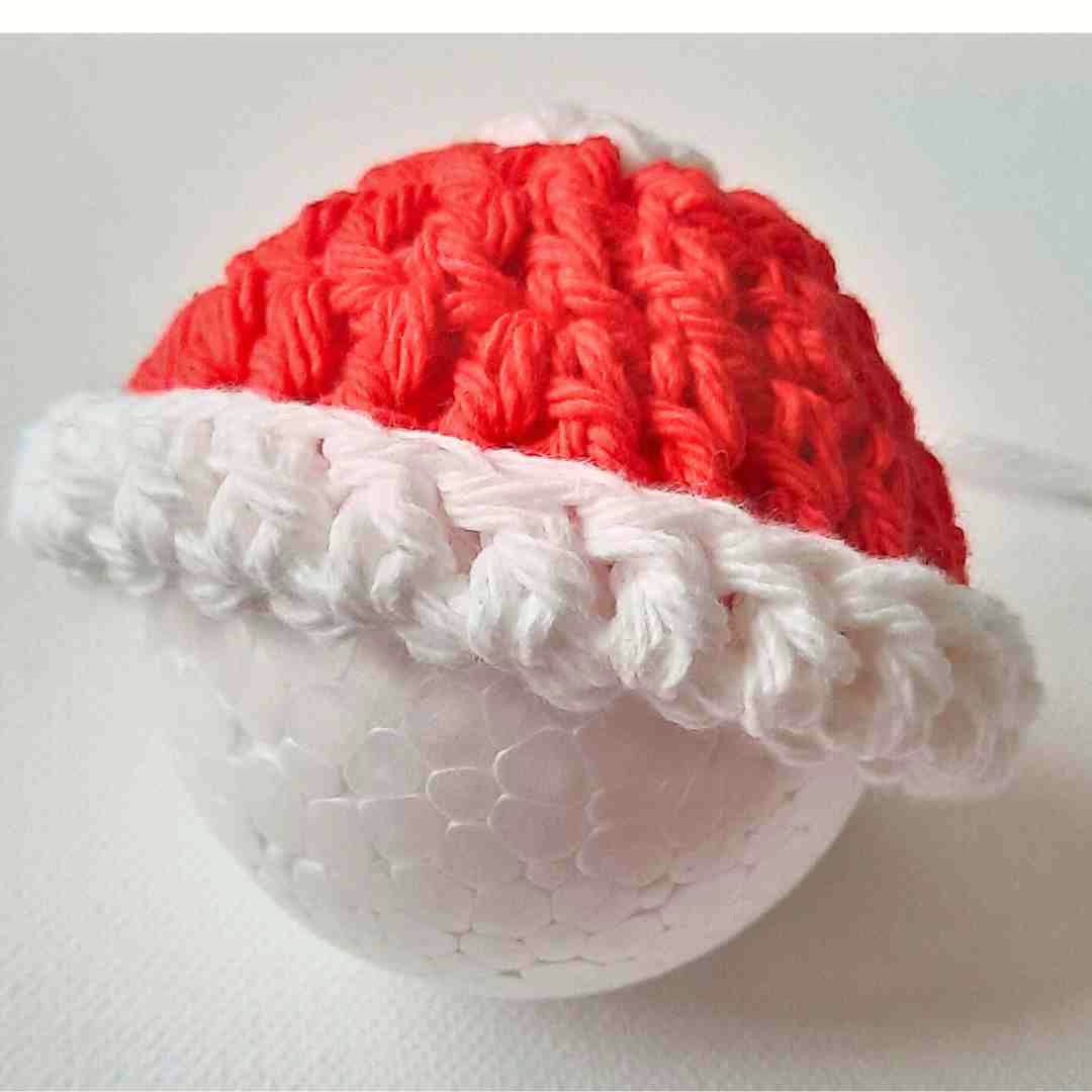 santa bauble crochet pattern