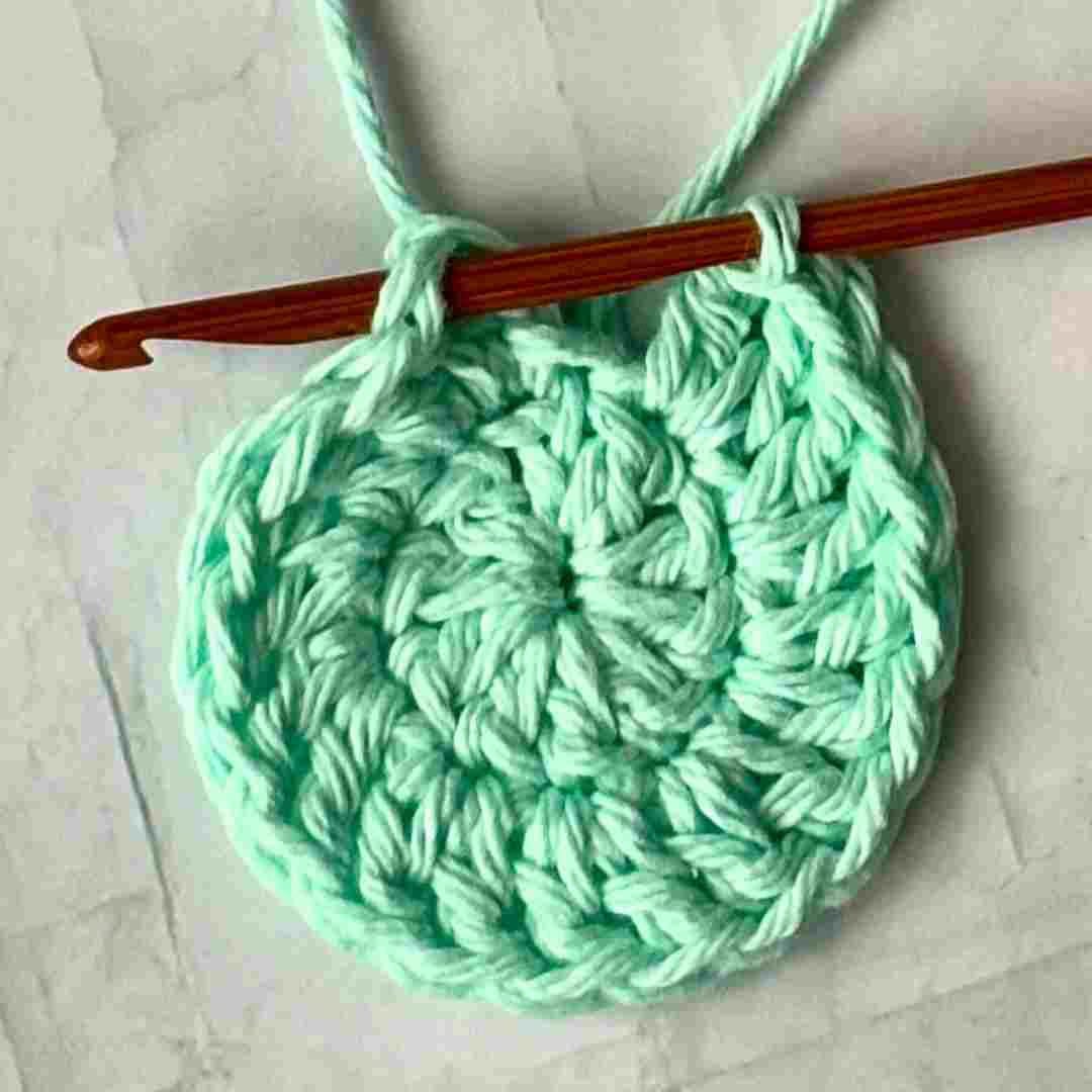how to crochet a flat circle for beginners how to crochet a flat circle for beginners