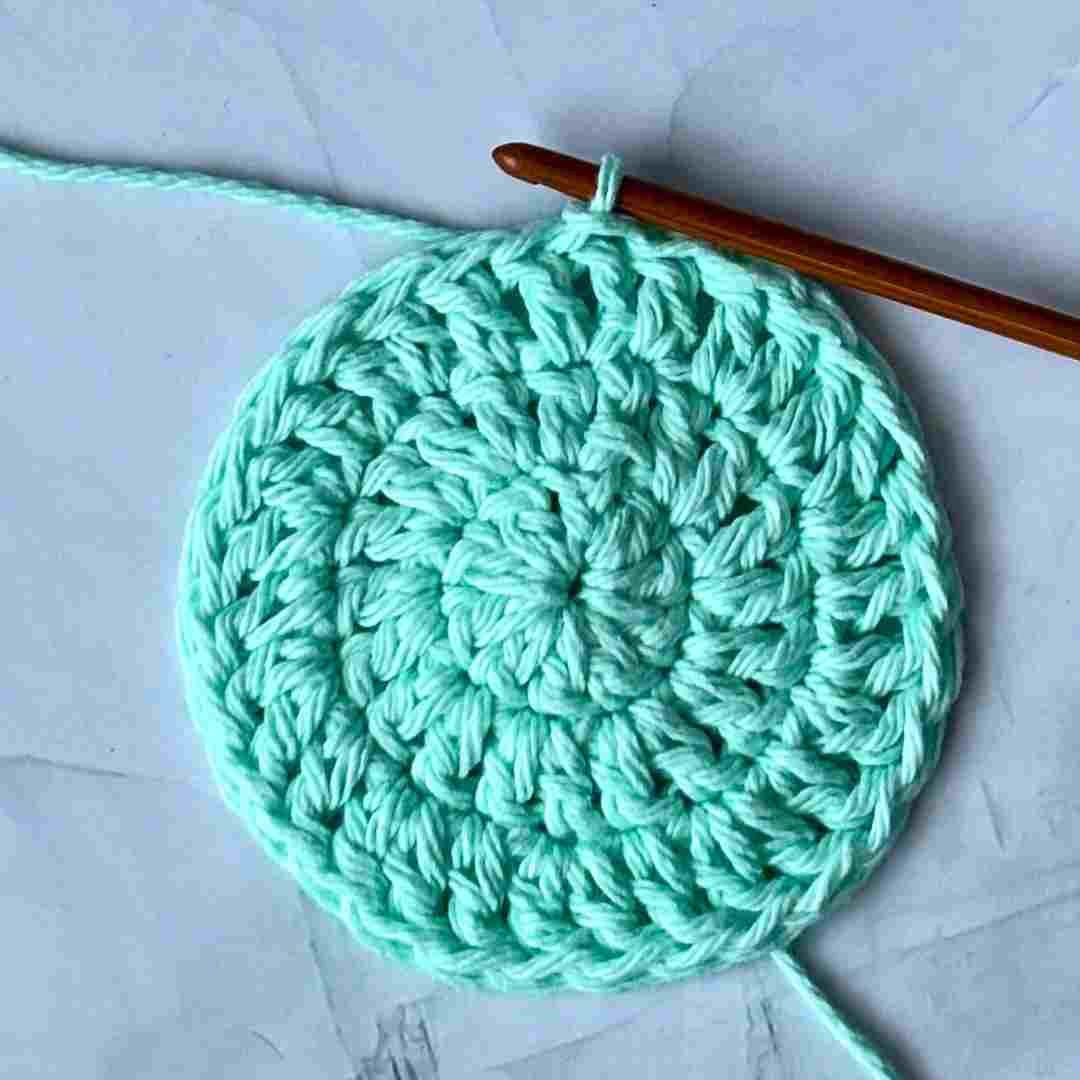 how to crochet a flat circle for beginners how to crochet a flat circle for beginners