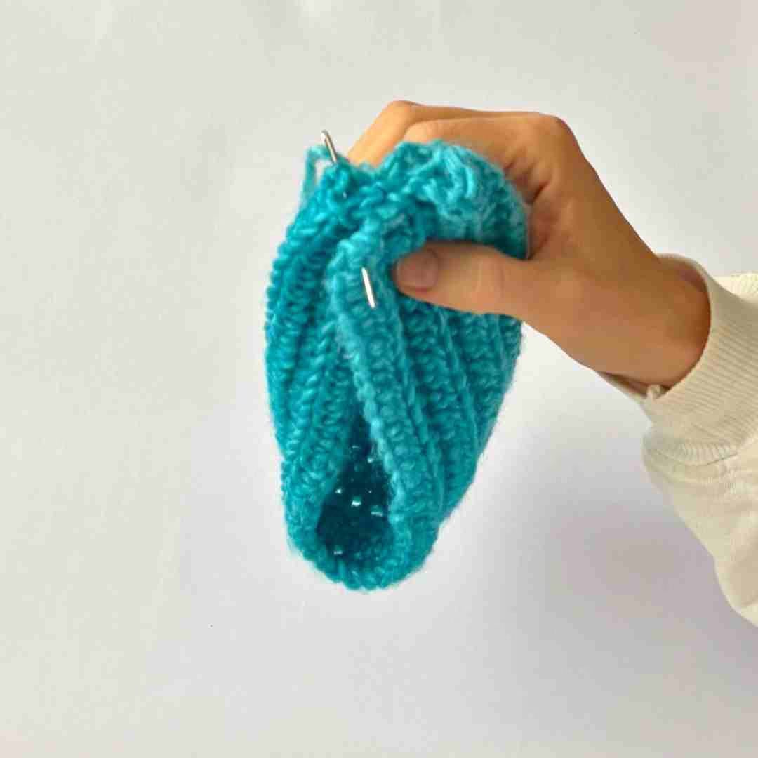 easy twisted ear warmer crochet pattern