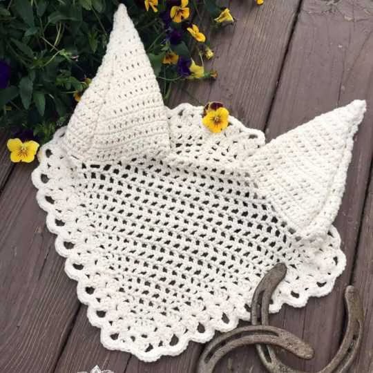 Scalloped Fly Bonnet Pattern (Easy Photo Tutorial) by JennyStakerInspired