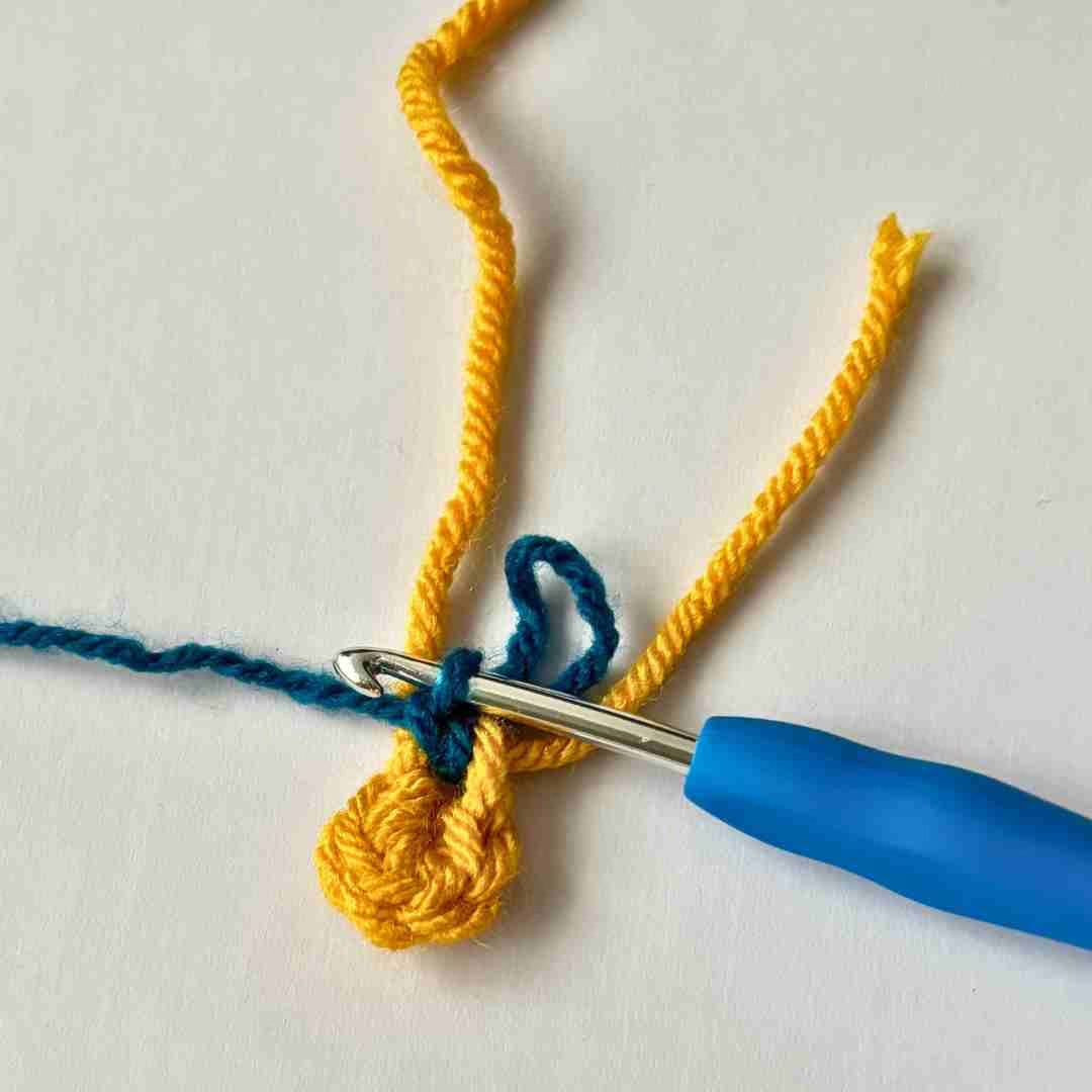 easy crochet flower pattern for beginners (5) easy crochet flower pattern for beginners