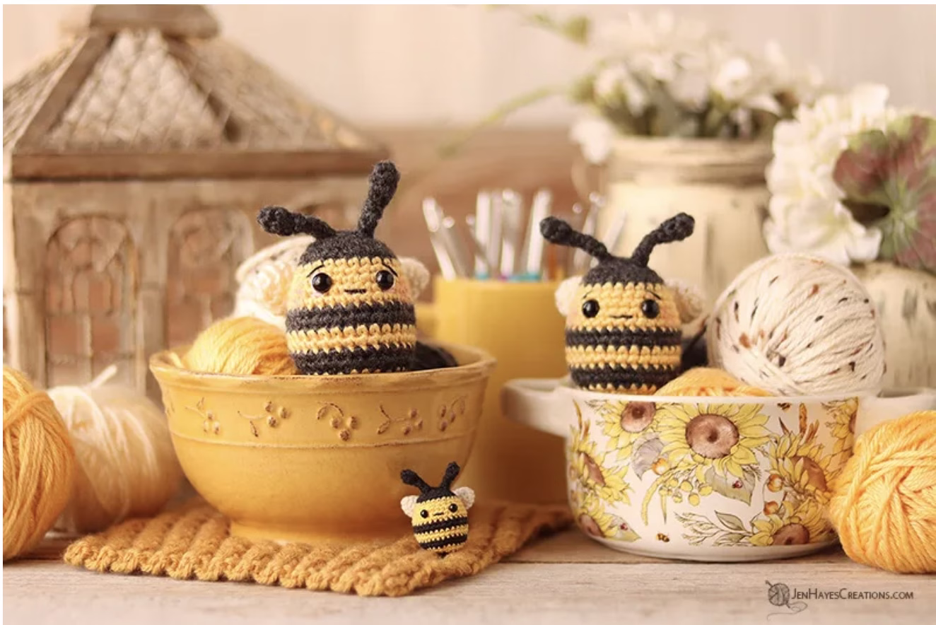Bee-egg-crochet-pattern-by-Jen-Hayes Bee-egg-crochet-pattern-by-Jen-Hayes
