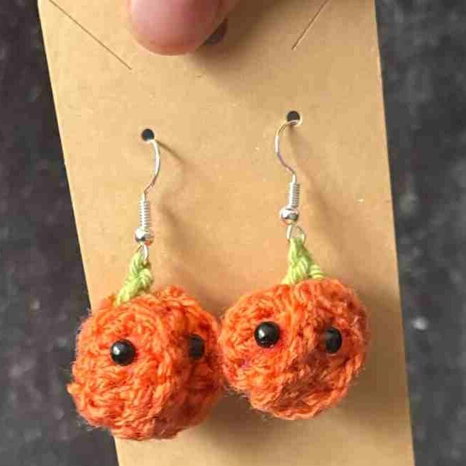 Easy crochet pumpkin earrings pattern for beginners