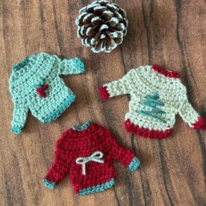 Christmas sweater applique crochet