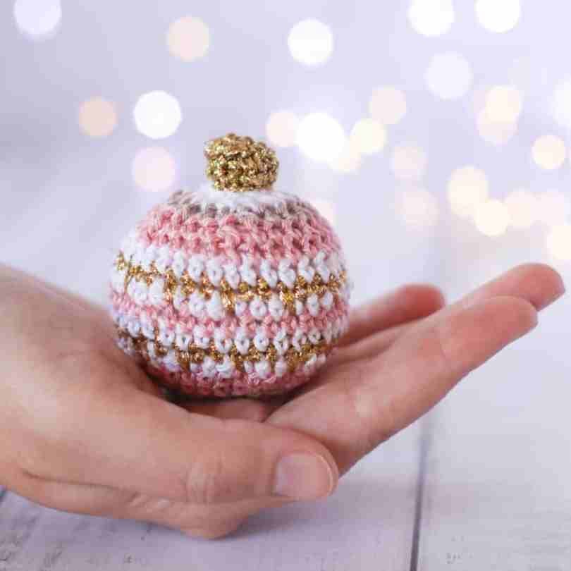 Christmas Bauble Crochet Pattern by Thoresby Cottage