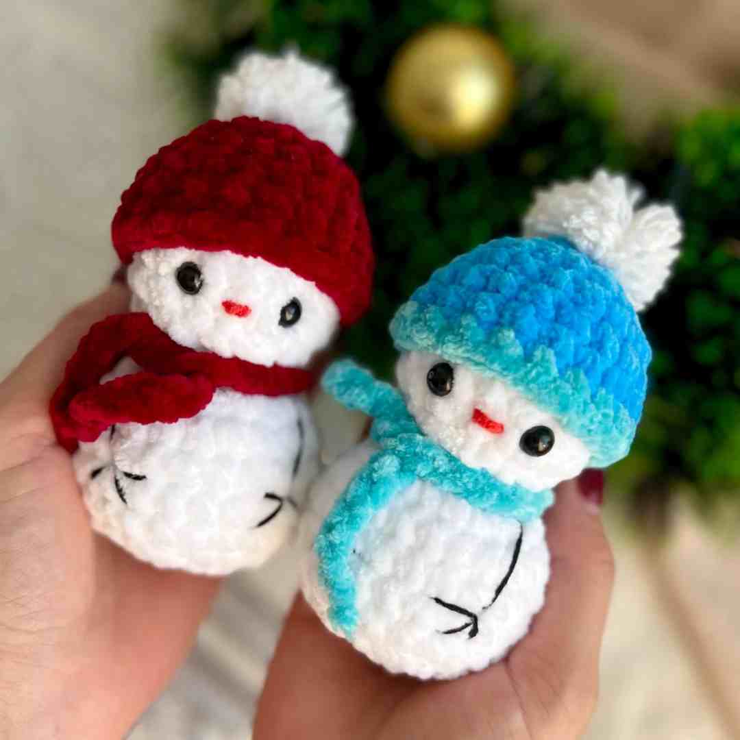 Crochet Mini Snowman Amigurumi Pattern by Rom Art Amigurumi