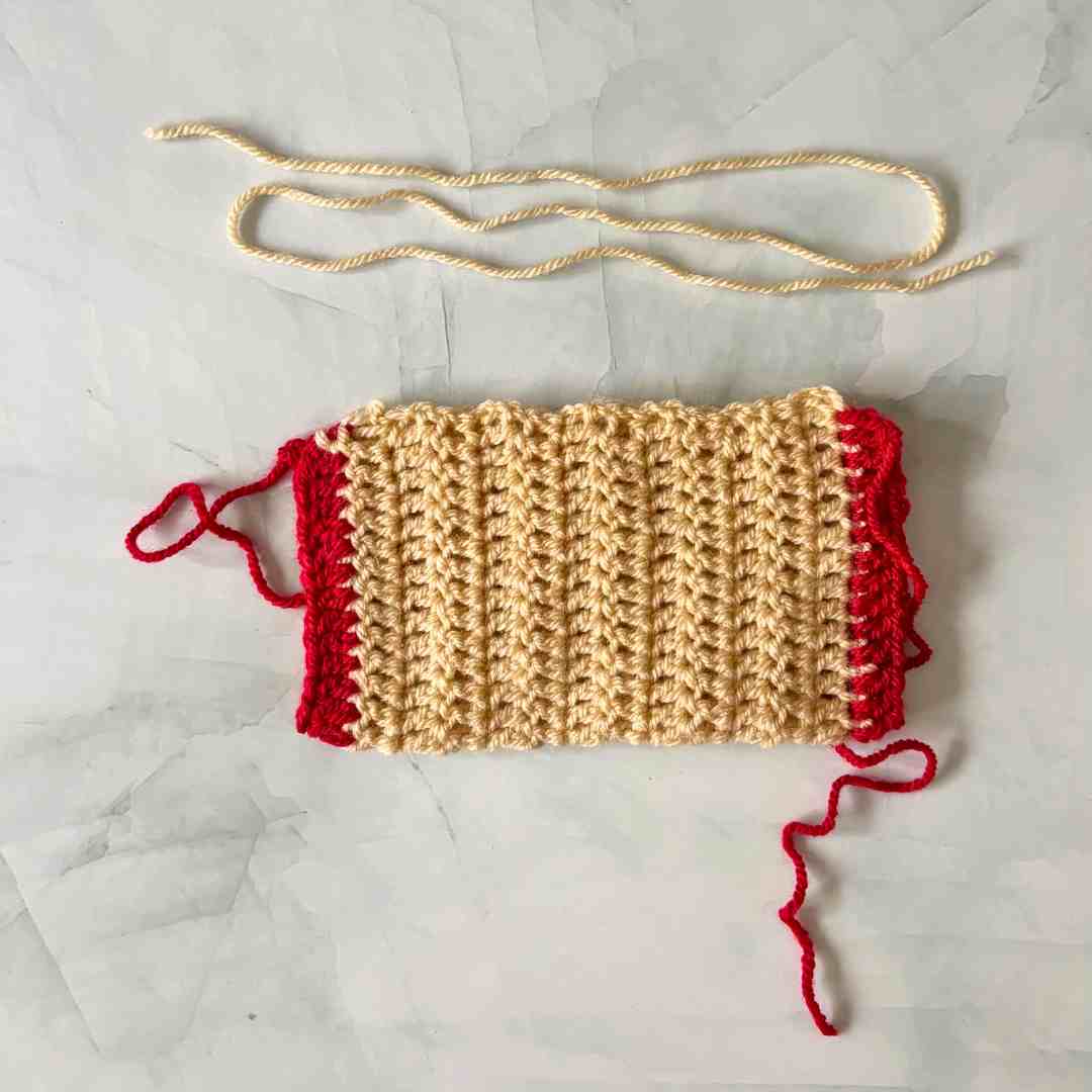 Easy Christmas Hand Warmers Crochet Pattern for Beginners 