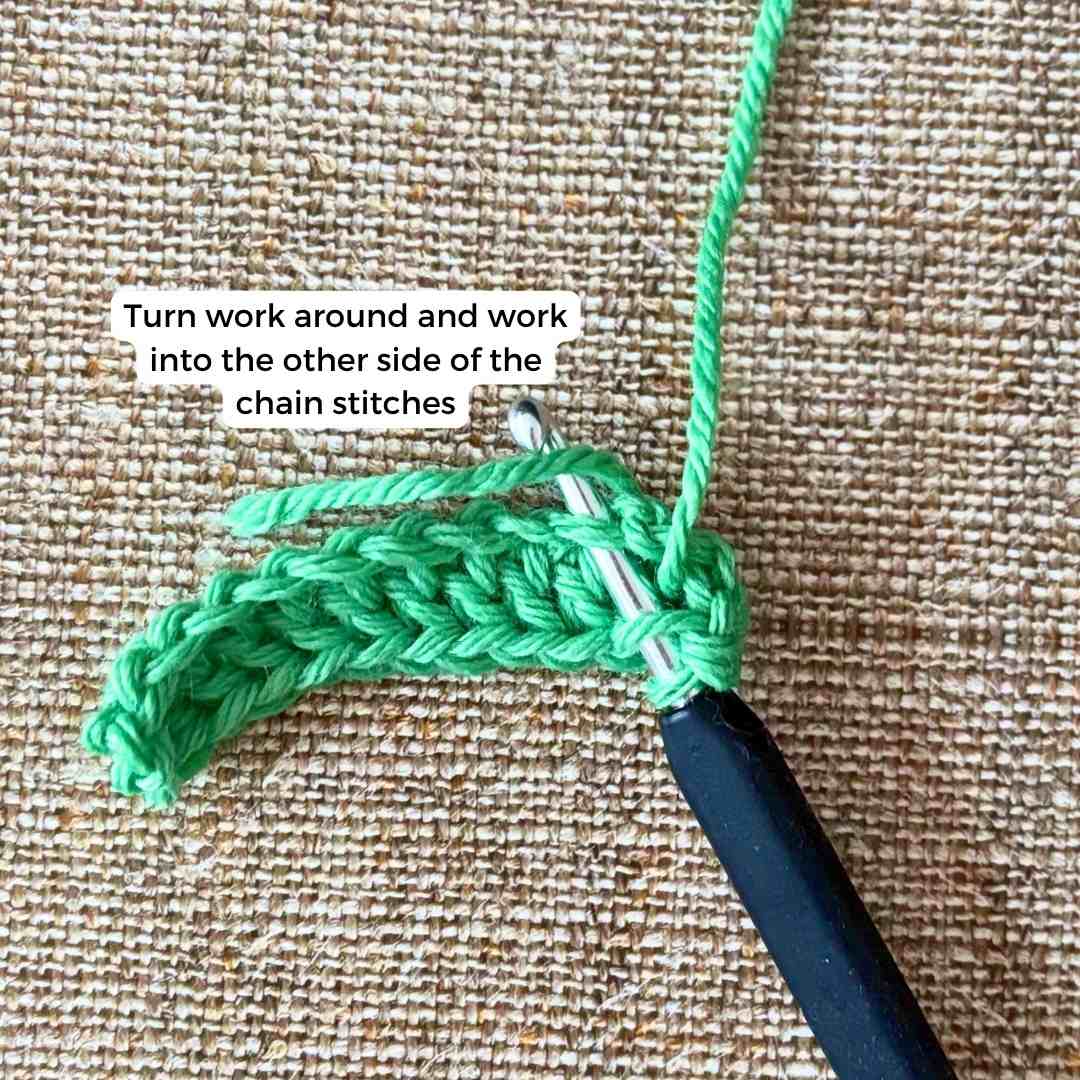 Elf eyeglasses case crochet pattern