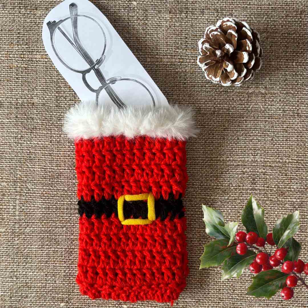 Santa Claus Eyeglasses pouch crochet pattern no sew.jpg
