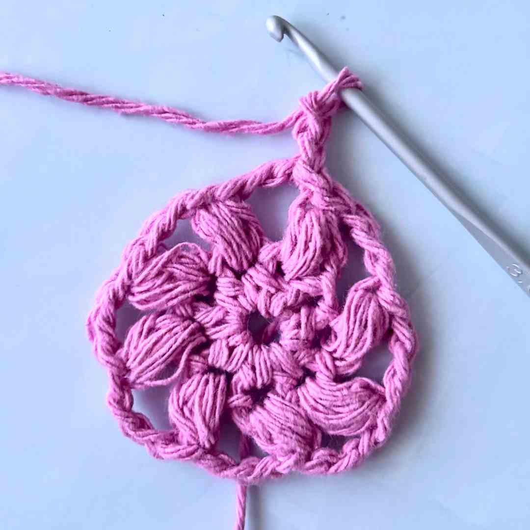 beginner granny square flower pattern