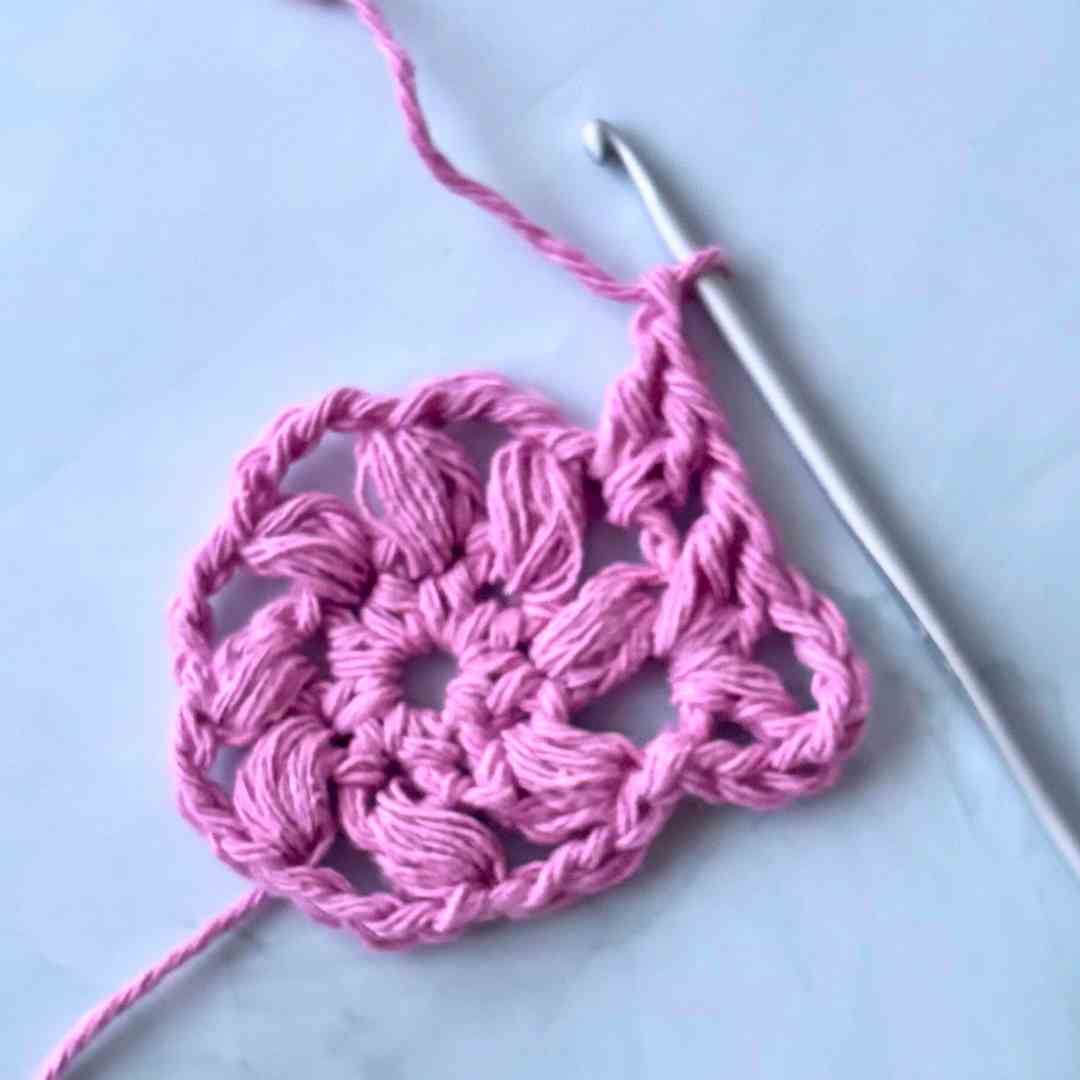 floral granny square crochet pattern