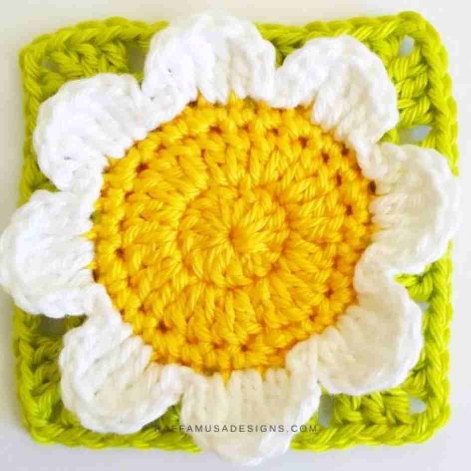 White Flower Granny Square by Raffamusa Designs