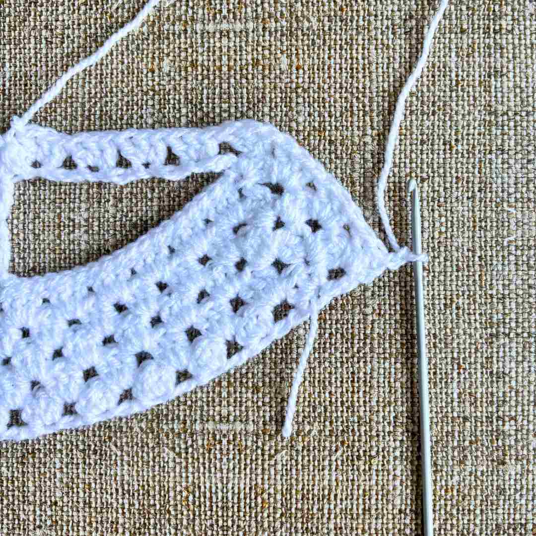 Granny Stitch Horse Bonnet Crochet Pattern
