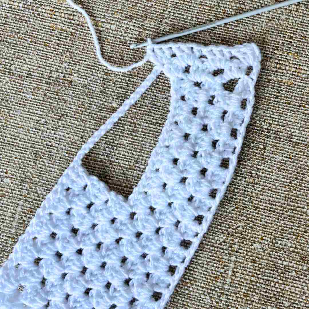 Granny Stitch Horse Bonnet Crochet Pattern