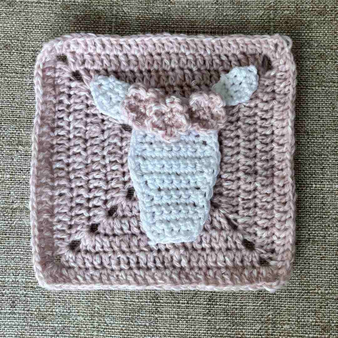 Solid Granny Square Crochet Pattern (17)
