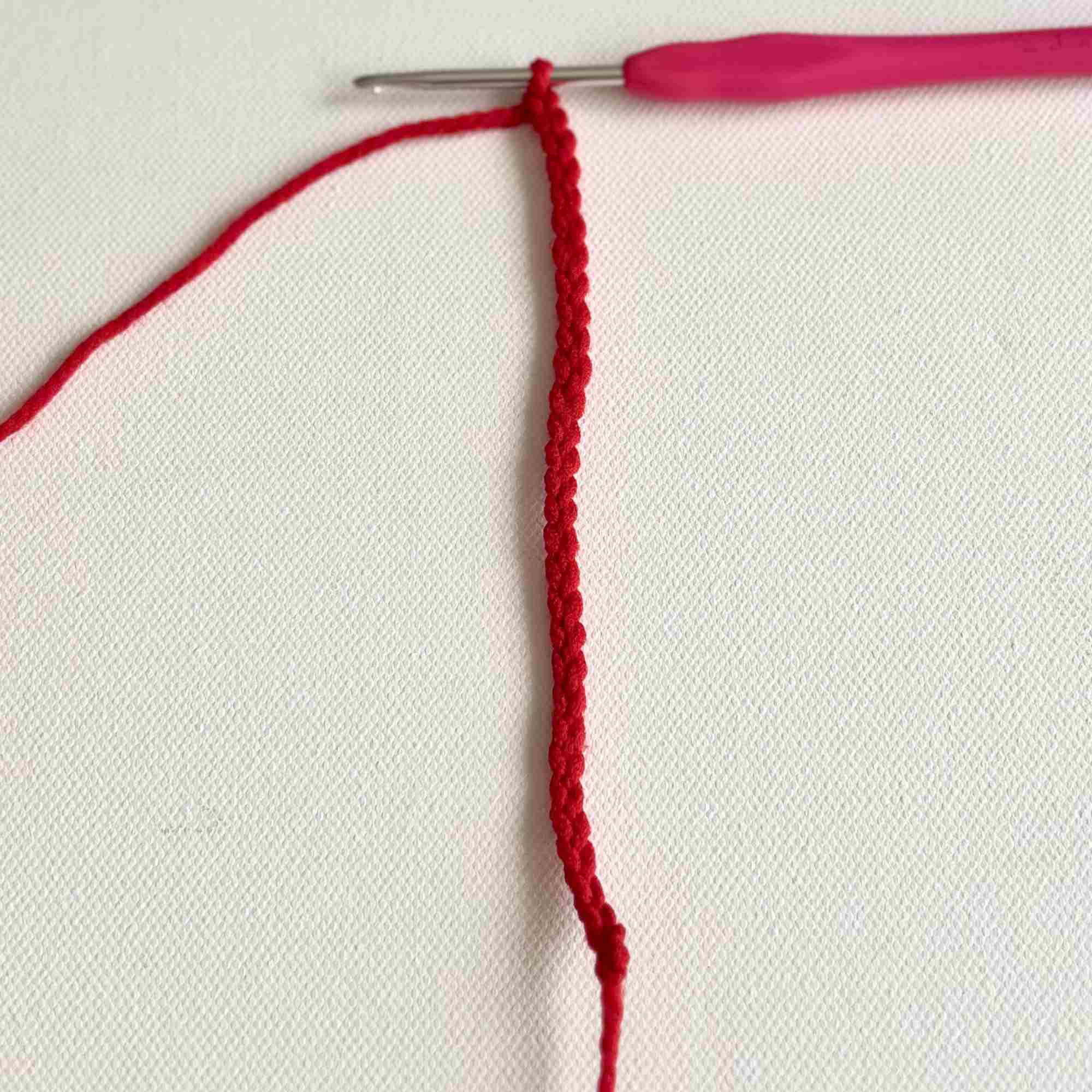 Horseshoe Christmas Ornament crochet pattern (11) Horseshoe Christmas Ornament crochet pattern (11)